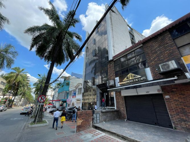 Local en venta en Versalles, Cali, 250 m² · foto 2 de 24