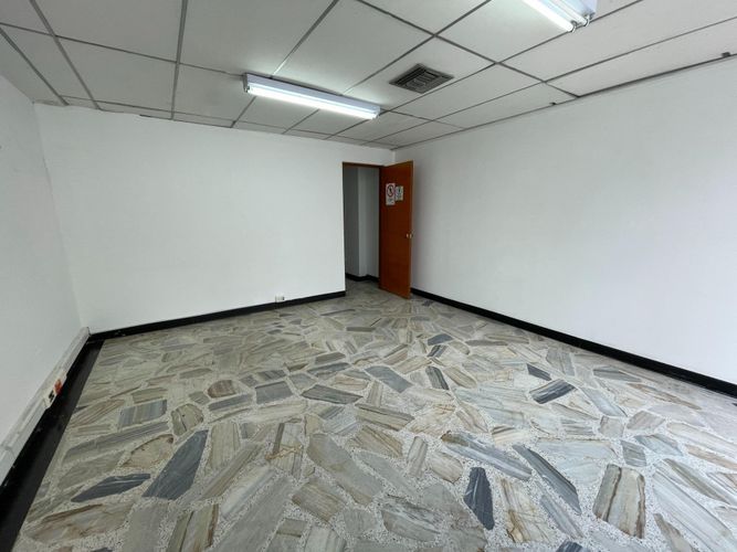 Local en venta en Versalles, Cali, 250 m² · foto 12 de 24