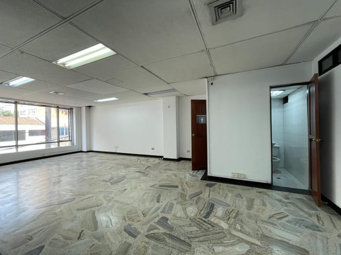 Local en venta en Versalles, Cali, 250 m² · foto 17 de 24