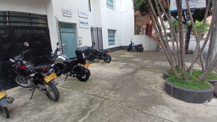 Edificio en venta en Versalles, Cali, 659 m² · foto 3 de 24