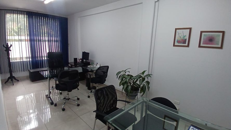 Edificio en venta en Versalles, Cali, 659 m² · foto 12 de 24