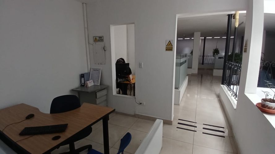 Edificio en venta en Versalles, Cali, 659 m² · foto 23 de 24