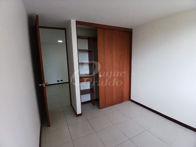 Apartamento de 2 alcobas en arriendo en Los Balsos, Medellín, 78 m² · foto 13 de 14