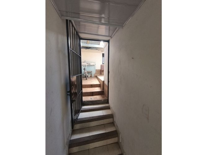 Casa de 6 alcobas en venta en Alamos, Armenia, 235 m² · foto 4 de 15