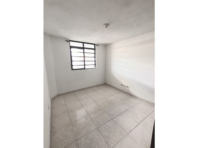 Casa de 6 alcobas en venta en Alamos, Armenia, 235 m² · foto 6 de 15