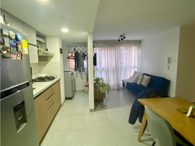Apartamento de 2 alcobas en venta en La Ceja, 49 m² · foto 2 de 12