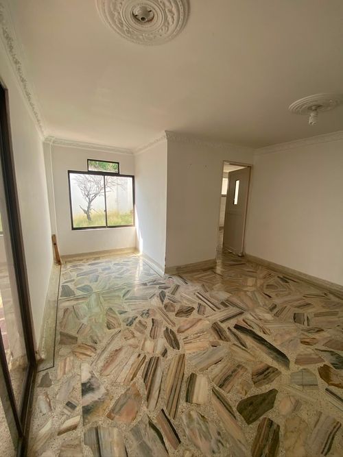 Casa de 5 alcobas en venta en Ciudad Jardin, Cali, 266 m² · foto 7 de 21