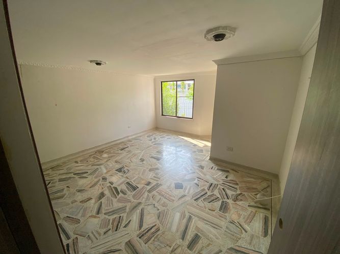 Casa de 5 alcobas en venta en Ciudad Jardin, Cali, 266 m² · foto 13 de 21