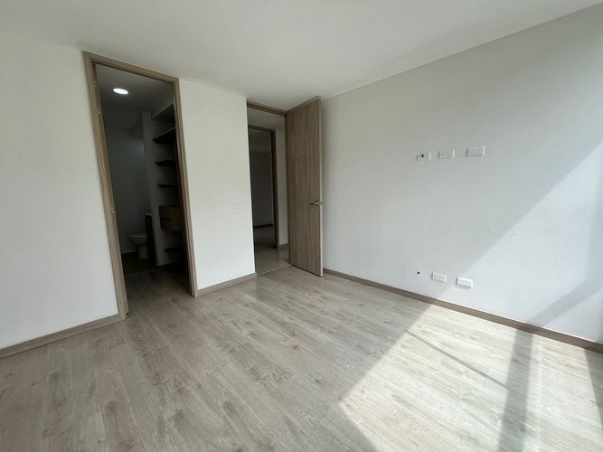 Apartamento en venta en El Chingui, Envigado · foto 9 de 24