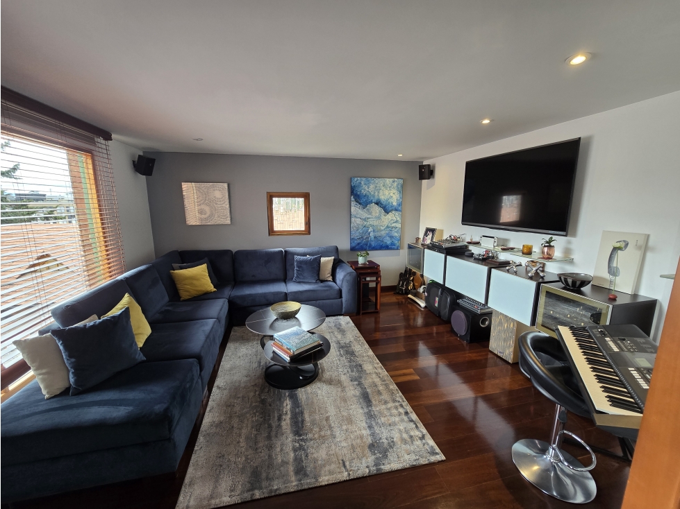 Casa en venta en Cedritos, Bogotá · foto 3 de 24