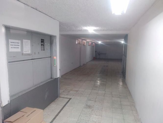 Bodega en arriendo en San Juan Bautista, Itagüí, 250 m² · foto 9 de 19