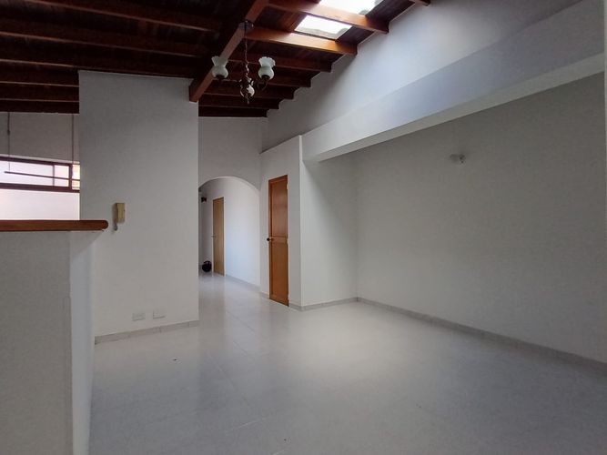 Apartamento de 4 alcobas en arriendo en Laureles, Medellín, 120 m² · foto 3 de 18
