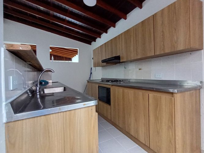Apartamento de 4 alcobas en arriendo en Laureles, Medellín, 120 m² · foto 7 de 18