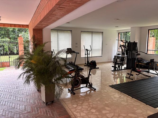 Apartamento de 3 alcobas en venta en Normandia, Cali, 168 m² · foto 22 de 22
