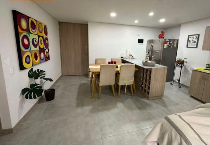 Apartamento de 3 alcobas en venta en El Chingui, Envigado, 73 m² · foto 2 de 24