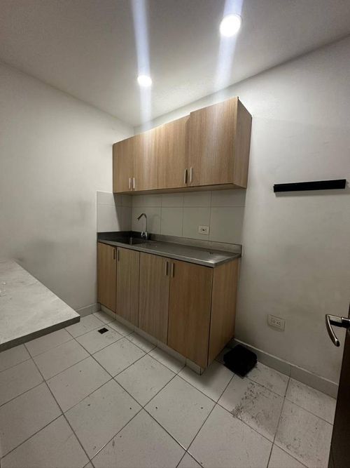 Local en arriendo en Milla De Oro, Medellín, 500 m² · foto 10 de 16