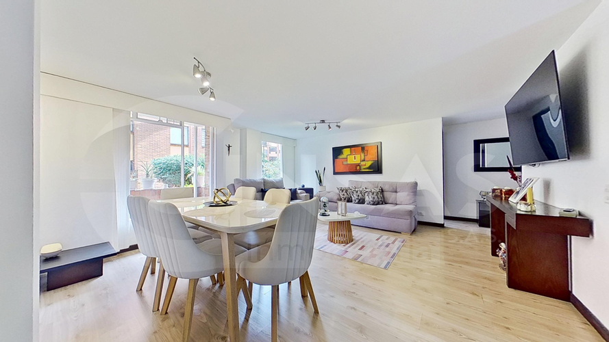 Apartamento de 3 alcobas en venta en Pontevedra, Bogotá, 129 m² · foto 2 de 24