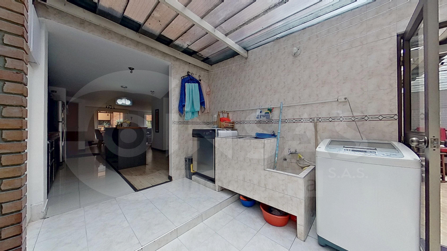 Apartamento de 3 alcobas en venta en Pontevedra, Bogotá, 129 m² · foto 12 de 24