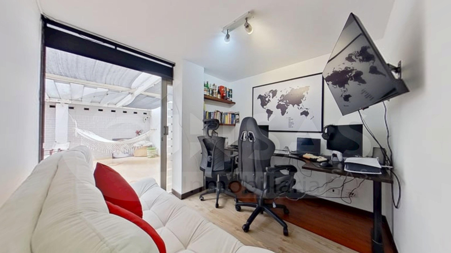 Apartamento de 3 alcobas en venta en Pontevedra, Bogotá, 129 m² · foto 18 de 24