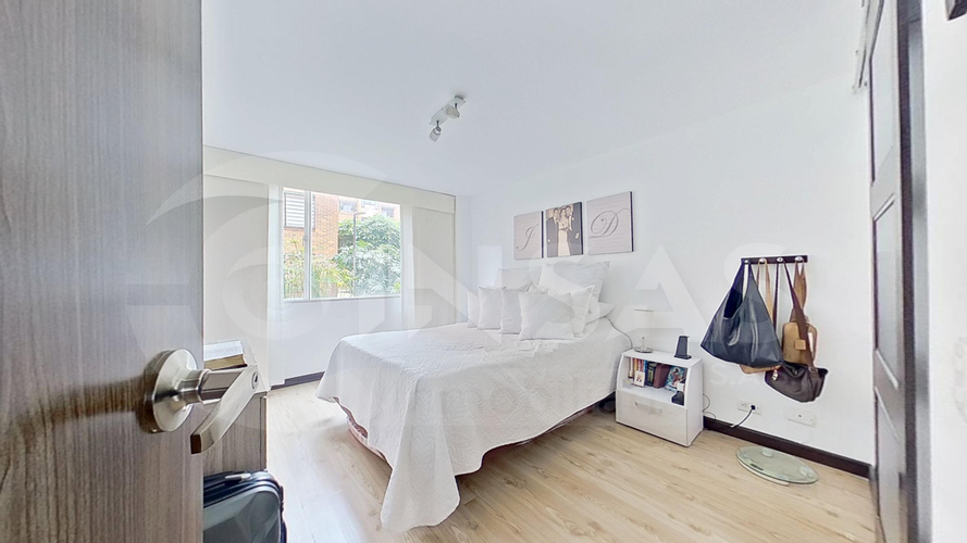 Apartamento de 3 alcobas en venta en Pontevedra, Bogotá, 129 m² · foto 21 de 24