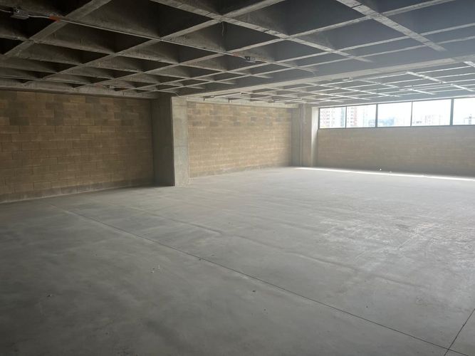 Bodega en arriendo en Villa Del Parque, Itagüí, 1064 m² · foto 7 de 13
