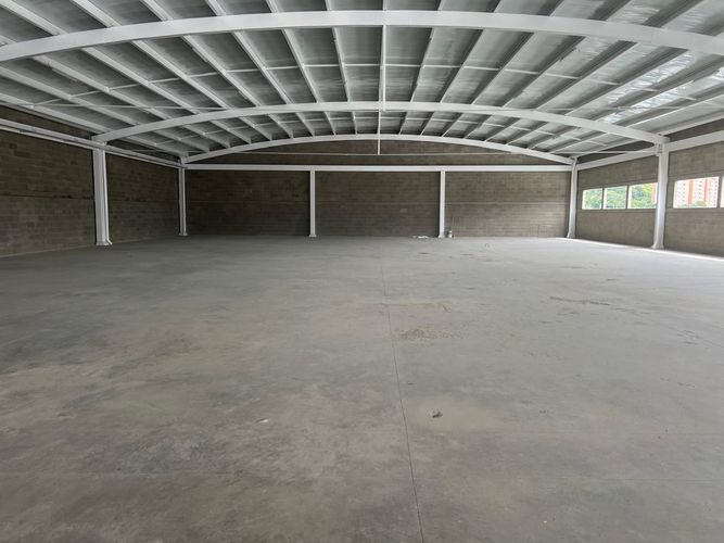 Bodega en arriendo en Villa Del Parque, Itagüí, 1064 m² · foto 9 de 10