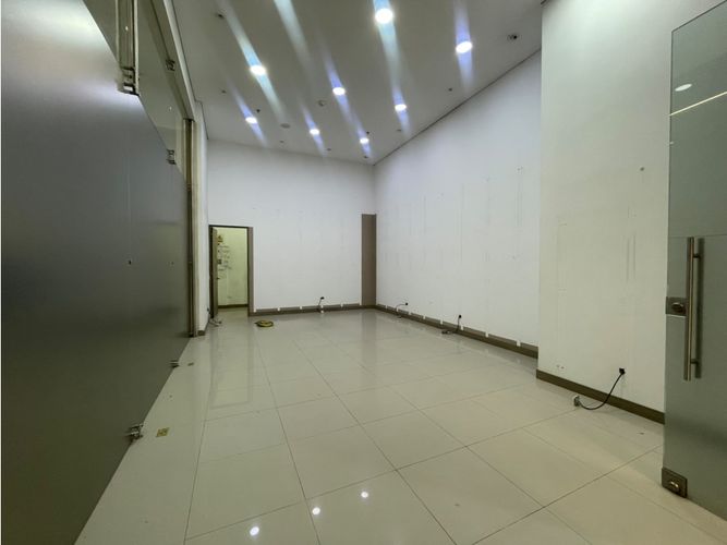 Local en venta en Gratamira, Soacha, 47 m² · foto 5 de 13
