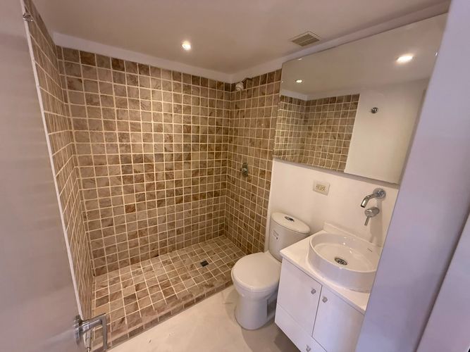 Apartamento de 2 alcobas en arriendo en Lalinde, Medellín, 155 m² · foto 10 de 22