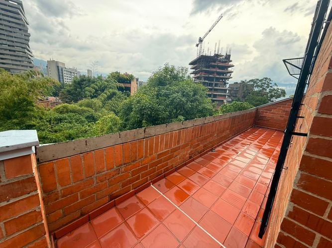 Apartamento de 2 alcobas en arriendo en Lalinde, Medellín, 155 m² · foto 12 de 22