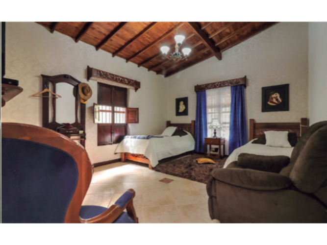 Finca en venta en La Misericordia, Copacabana, 438 m² · foto 14 de 24