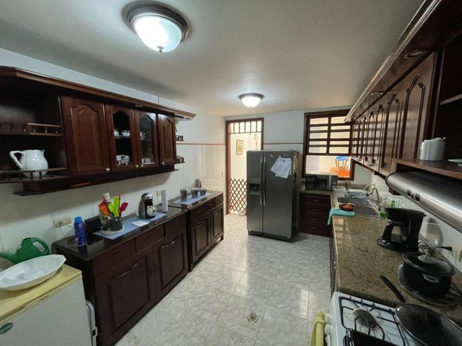 Casa de 6 alcobas en venta en San Fernando Viejo, Cali, 325 m² · foto 9 de 24