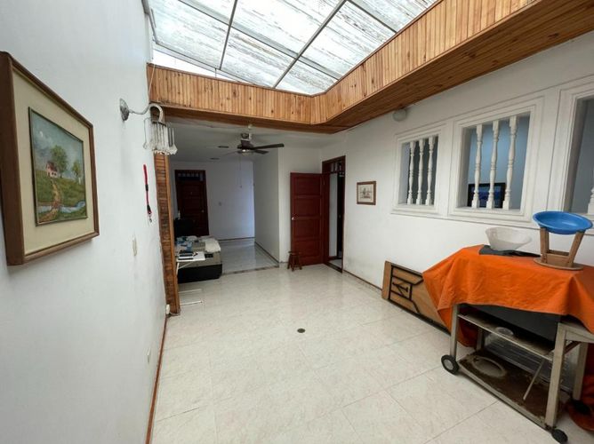 Casa de 6 alcobas en venta en San Fernando Viejo, Cali, 325 m² · foto 11 de 24