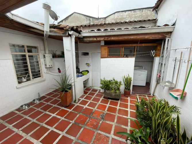 Casa de 6 alcobas en venta en San Fernando Viejo, Cali, 325 m² · foto 18 de 24