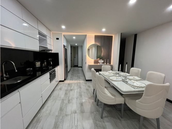 Apartamento de 2 alcobas en venta en San Patricio, Bogotá, 86 m² · foto 3 de 14