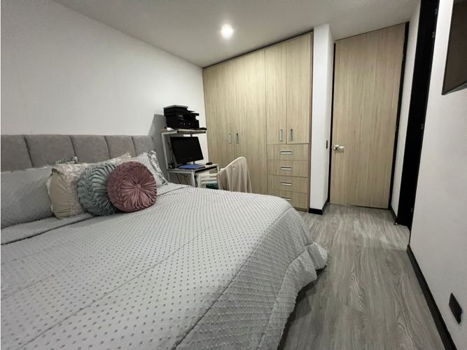 Apartamento de 2 alcobas en venta en San Patricio, Bogotá, 86 m² · foto 5 de 14