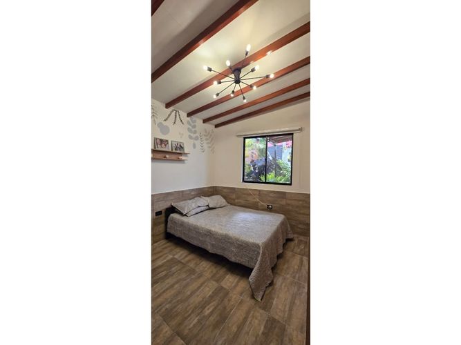 Casa de 4 alcobas en venta en Cabecera Urbana San Cristobal, Medellín, 500 m² · foto 5 de 23