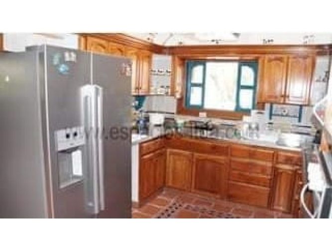 Finca en venta en La Veta, Copacabana, 950 m² · foto 5 de 24