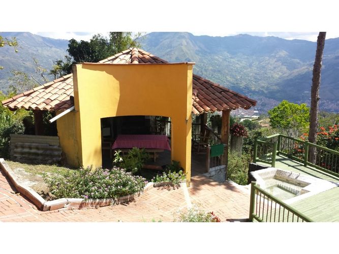 Finca en venta en La Veta, Copacabana, 950 m² · foto 10 de 24