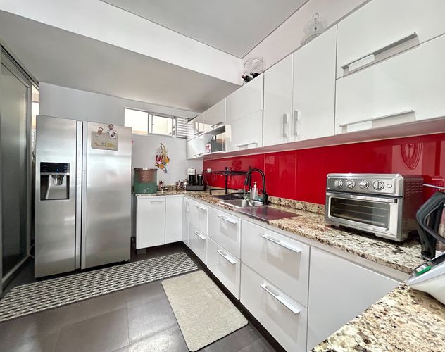 Apartamento de 3 alcobas en venta en Santa Paula, Bogotá, 157 m² · foto 5 de 24
