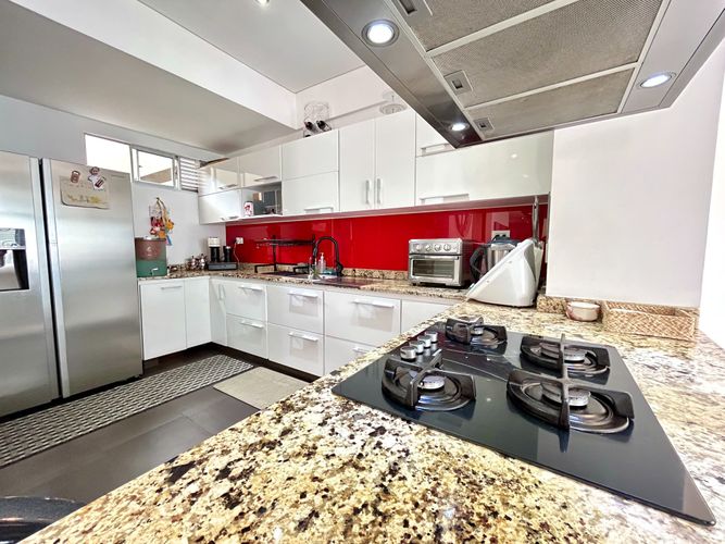 Apartamento de 3 alcobas en venta en Santa Paula, Bogotá, 157 m² · foto 13 de 24