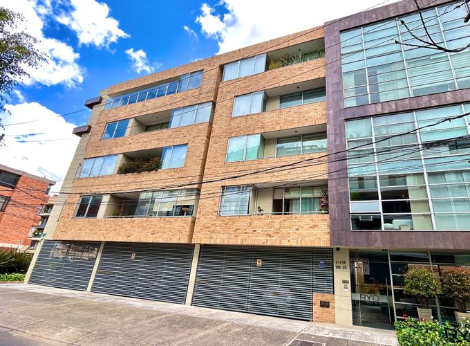 Apartamento de 3 alcobas en venta en Santa Paula, Bogotá, 157 m² · foto 16 de 24