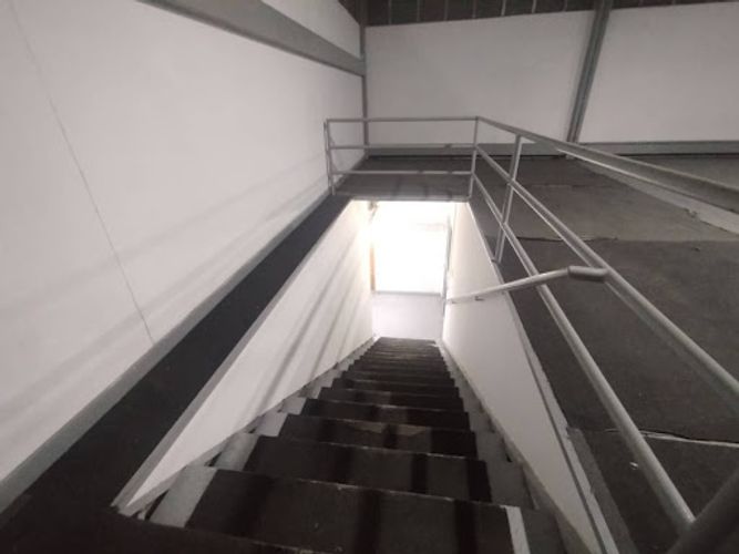 Bodega en arriendo en Villa Del Parque, Itagüí, 180 m² · foto 22 de 24