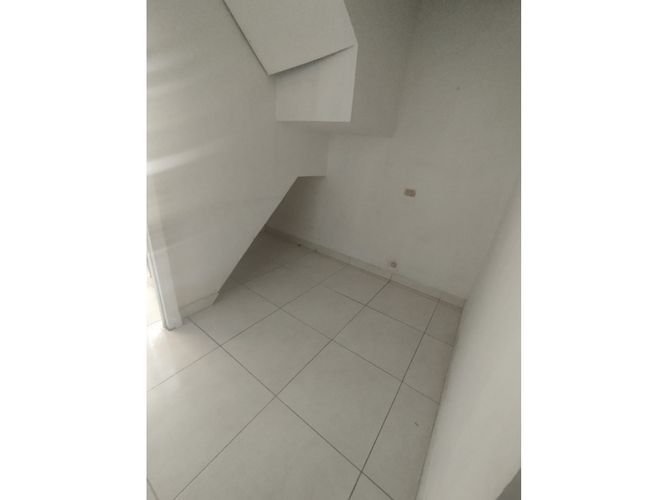 Apartaestudio en venta en Los Cerros - El Vergel, Medellín, 150 m² · foto 9 de 24