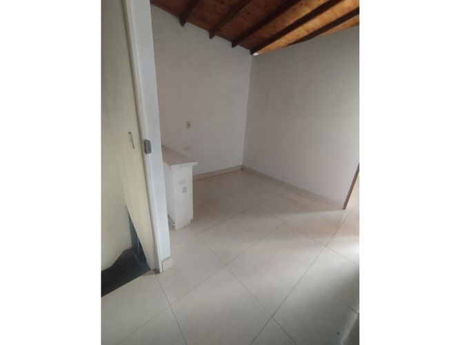 Apartaestudio en venta en Los Cerros - El Vergel, Medellín, 150 m² · foto 20 de 24