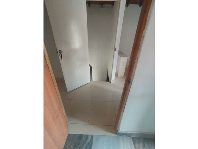 Apartaestudio en venta en Los Cerros - El Vergel, Medellín, 150 m² · foto 21 de 24