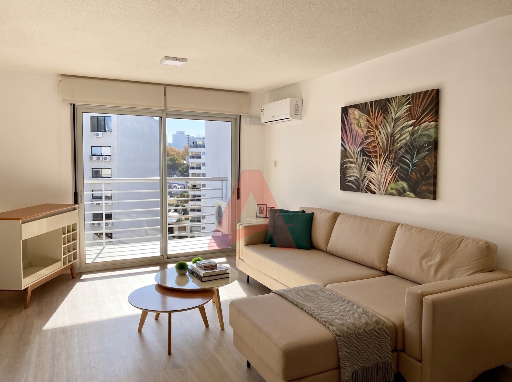 POCITOS ALQUILER APARTAMENTO AMUEBLADO DE 1 DORMITORIO CON GARAJE · Foto 1