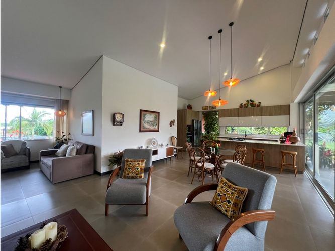 Casa de 3 alcobas en venta en Cerritos, Pereira, 322 m² · foto 18 de 24