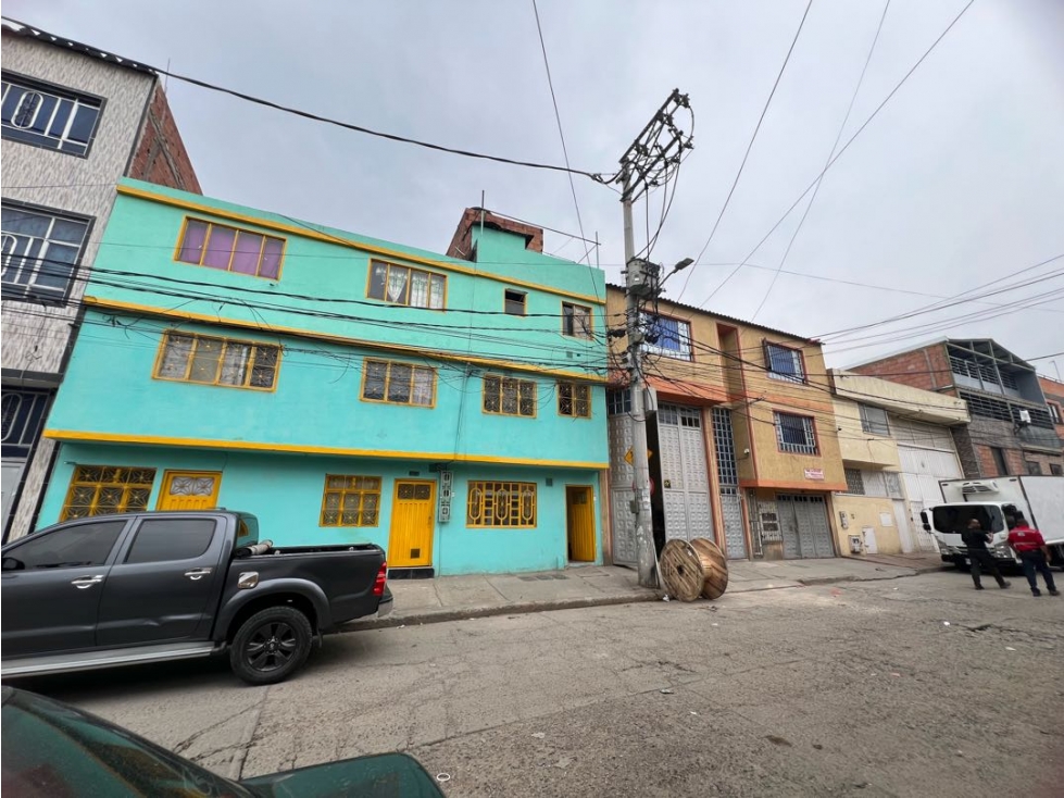 Casa en venta en Roma, Bogotá · foto 2 de 24
