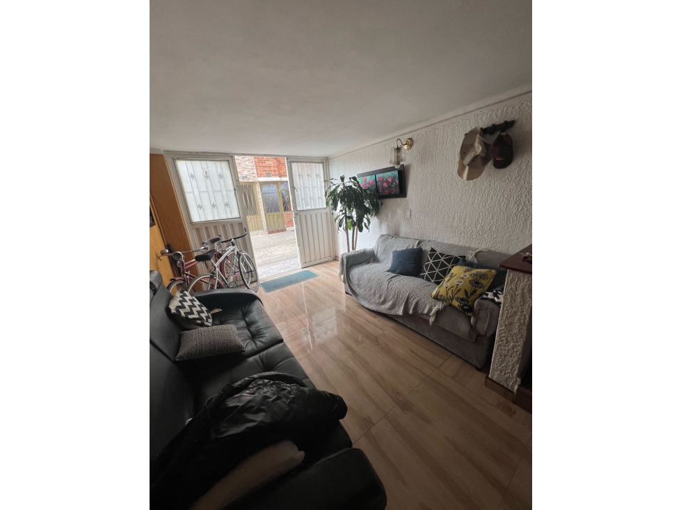 Casa en venta en Britalia, Bogotá · foto 6 de 24