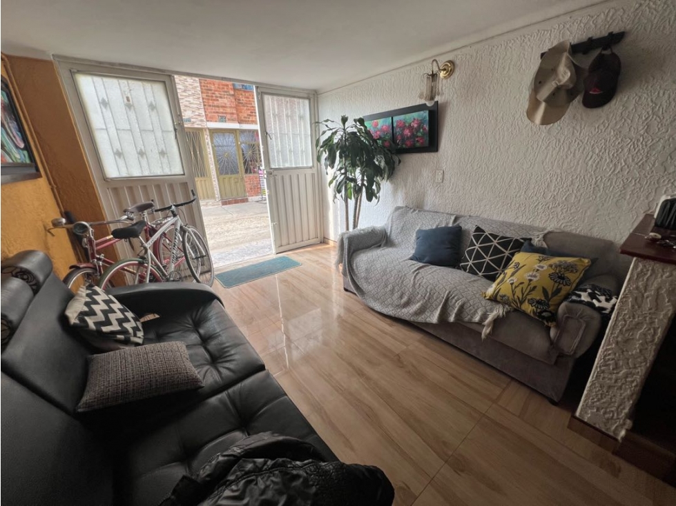 Casa en venta en Britalia, Bogotá · foto 7 de 24